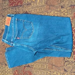 Levi's 710 Super Skinny Jeans